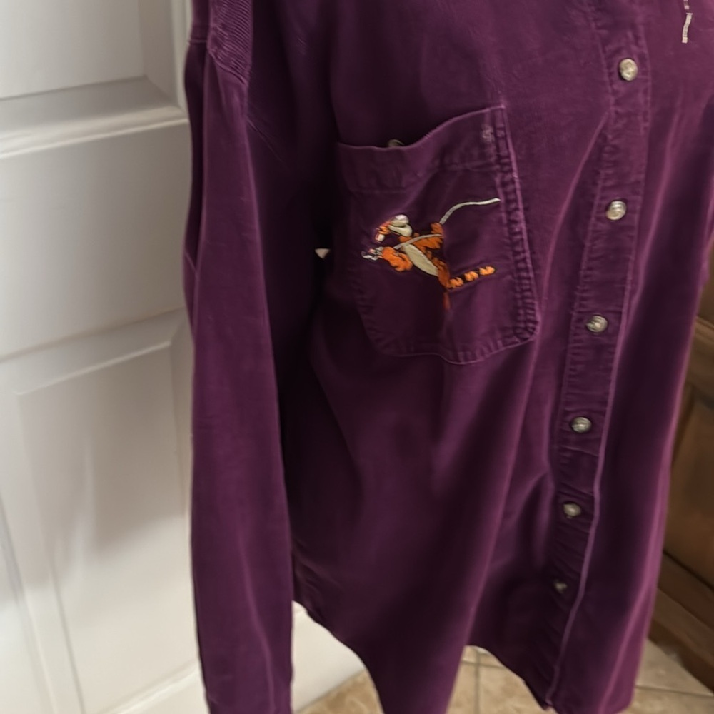 VTG Disney Winnie the Pooh Embroidered Burgundy Corduroy Shirt SZ XL - Picture 2 of 6